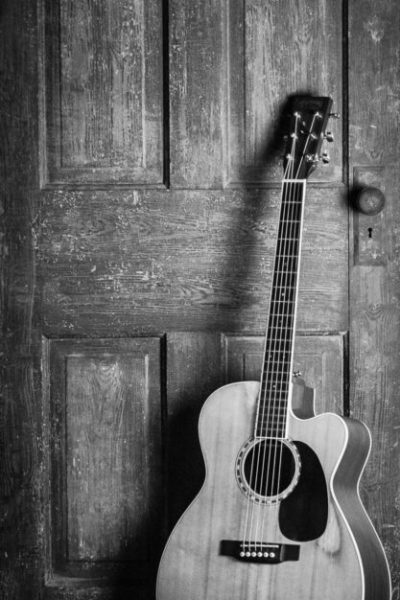 Acoustic guitar picture